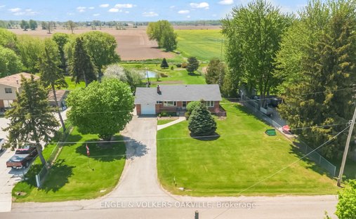 House in Caledon, Ontario, Canada 1