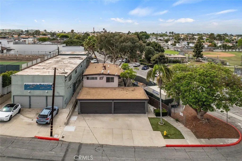 El Segundo, California, United States 2 - 17730177