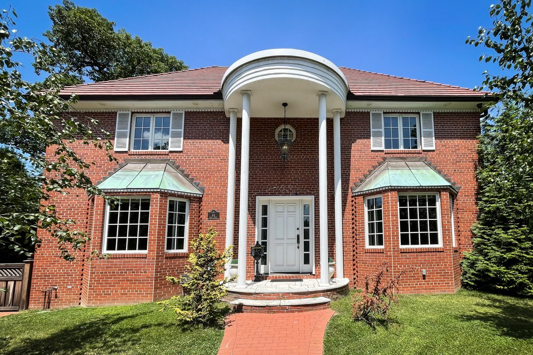 House in New York, New York, United States 2 - 17967853