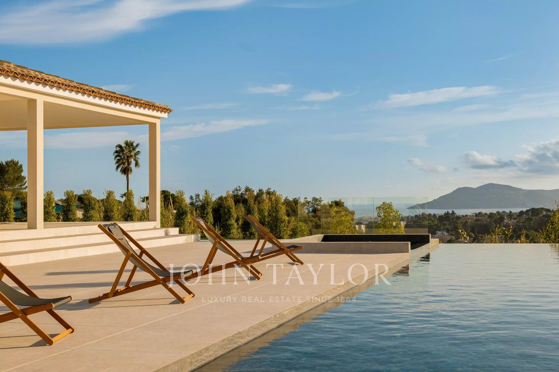 Villa in Mougins, Provence-Alpes-Côte d'Azur, France 3 - 17967350
