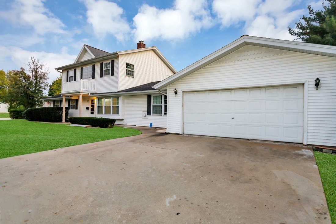 House in Schaumburg, Illinois, United States 2 - 17972472