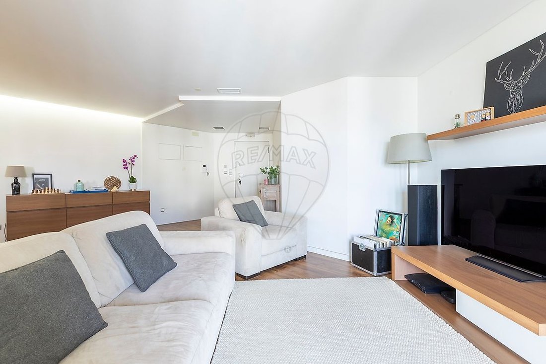 Apartment in Ramada e Canecas, Lisbon, Portugal 2 - 17966840