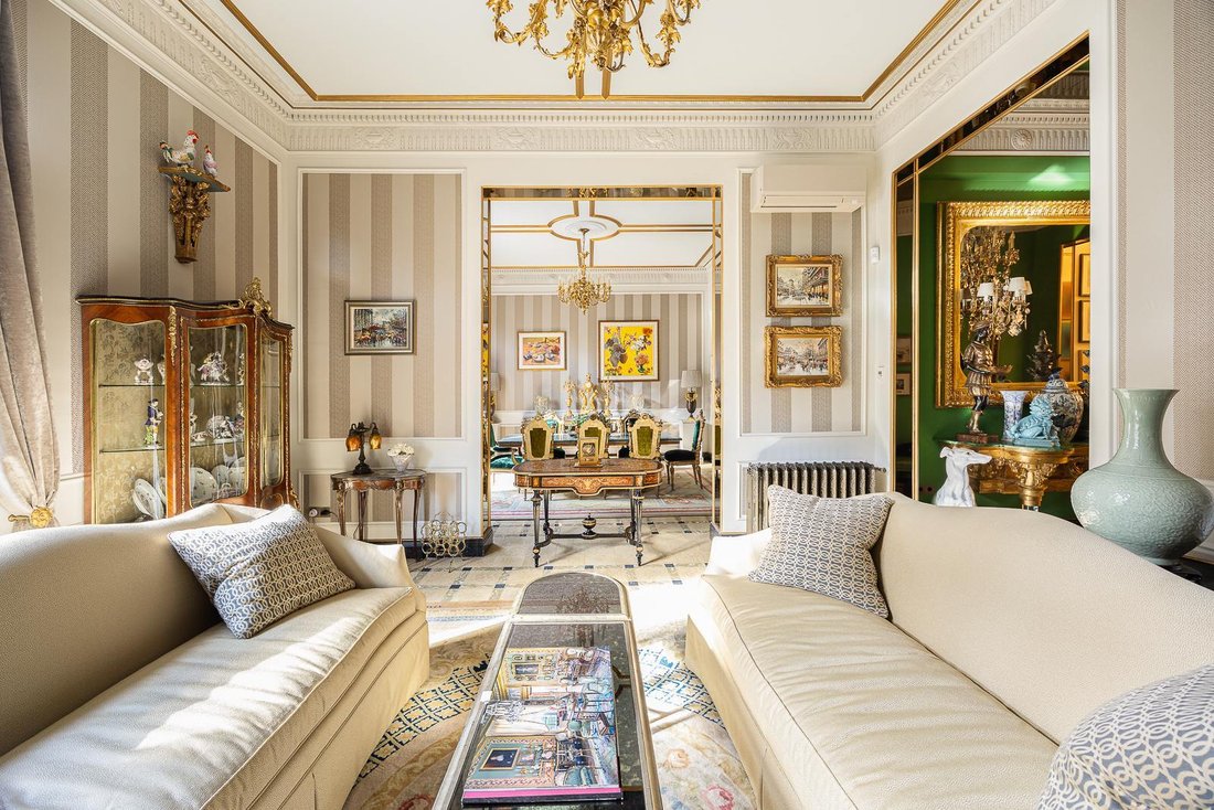 Apartment in Sarrià-Sant Gervasi, Barcelona, Spain 2 - 14863826