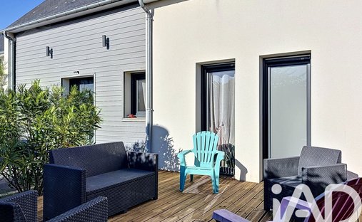 House in Saint-Meloir-des-Ondes, Brittany, France 1