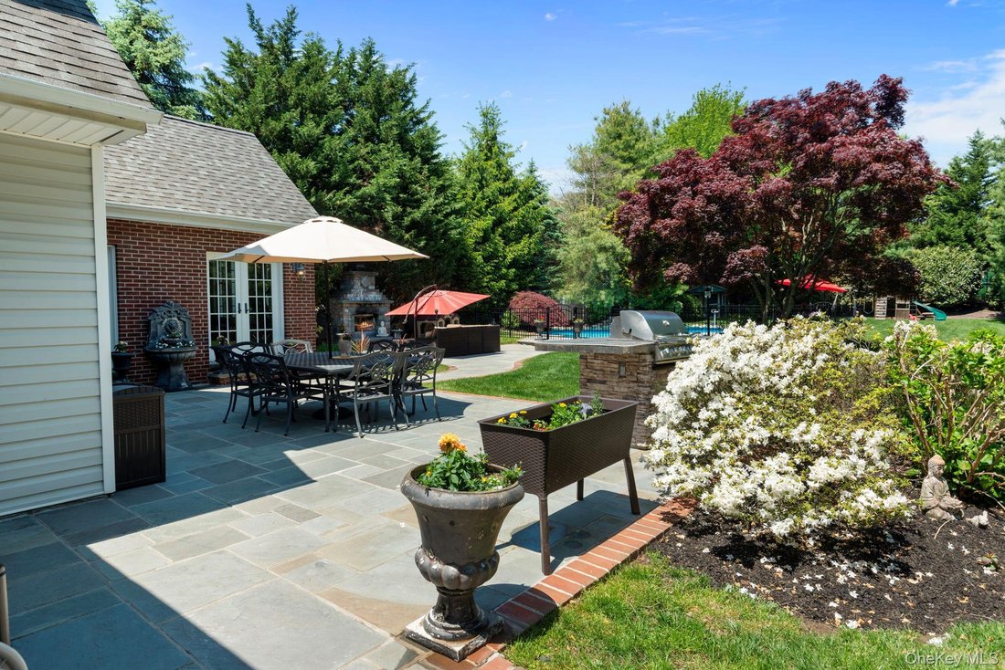 House in East Northport, New York, United States 5 - 17968129