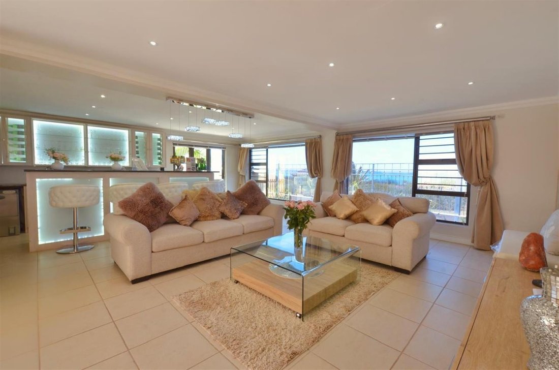 House in Blouwater Bay, Western Cape, South Africa 4 - 17969864