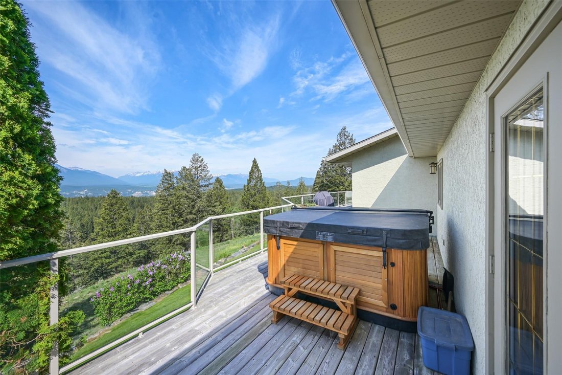 House in East Kootenay F, British Columbia, Canada 1 - 17971220
