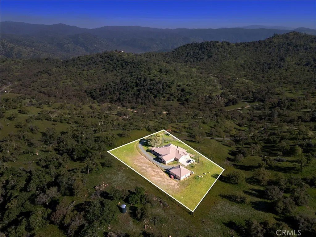 House in Bakersfield, California, United States 3 - 17969215