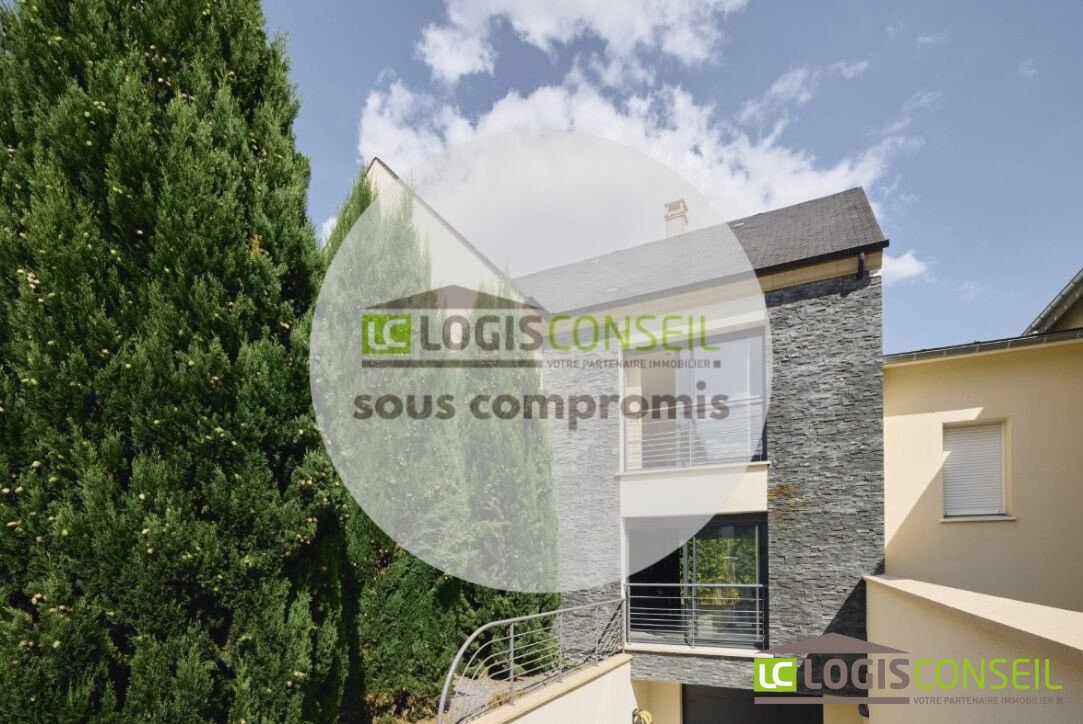 House in La Faiencerie-Le Clos Saint Cyr, Bourg-la-Reine, France 1 - 16942068