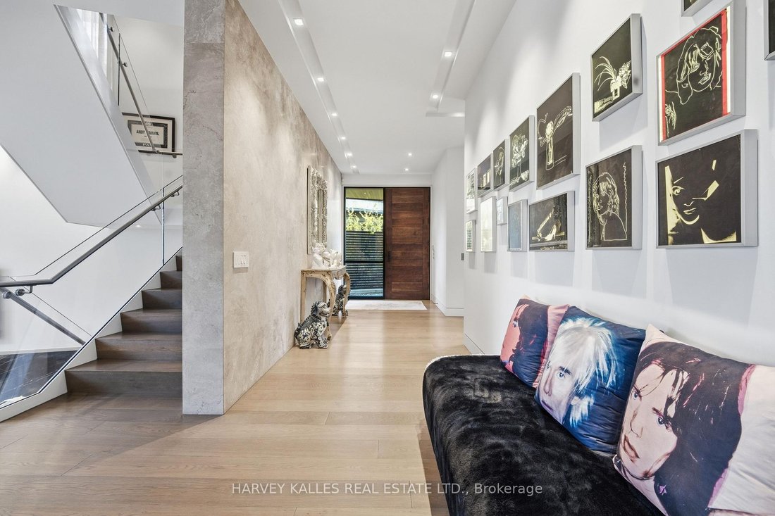 House in Toronto, Ontario, Canada 4 - 17971292