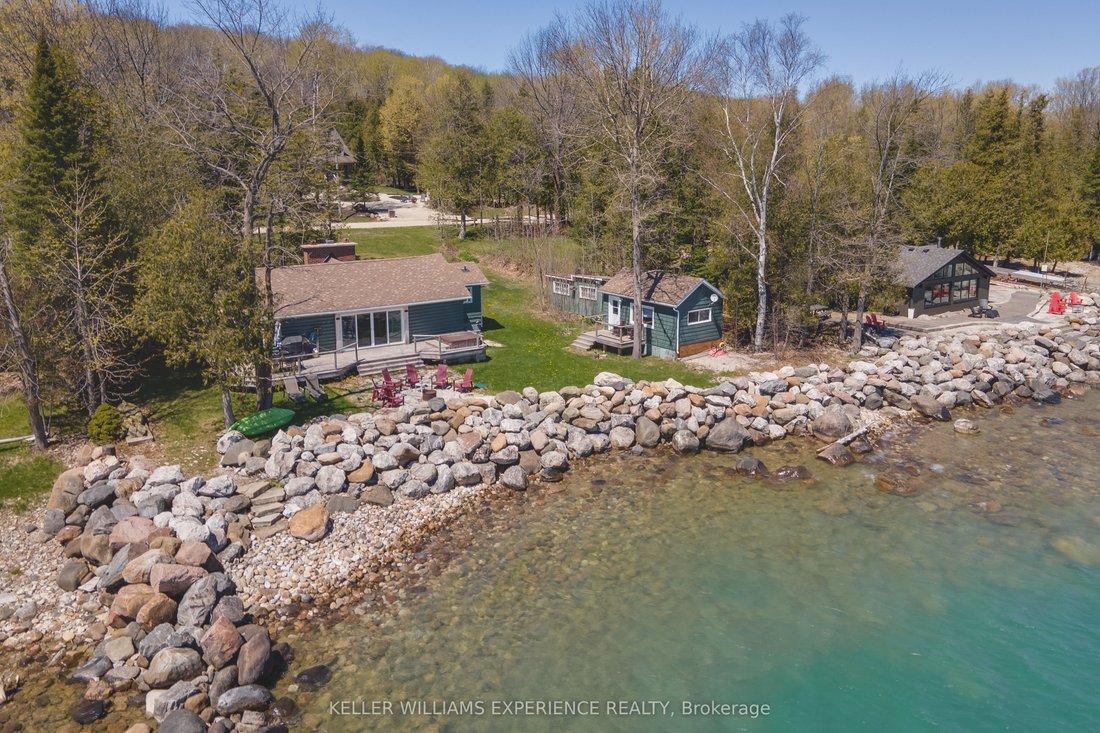 House in Meaford, Ontario, Canada 3 - 17970509