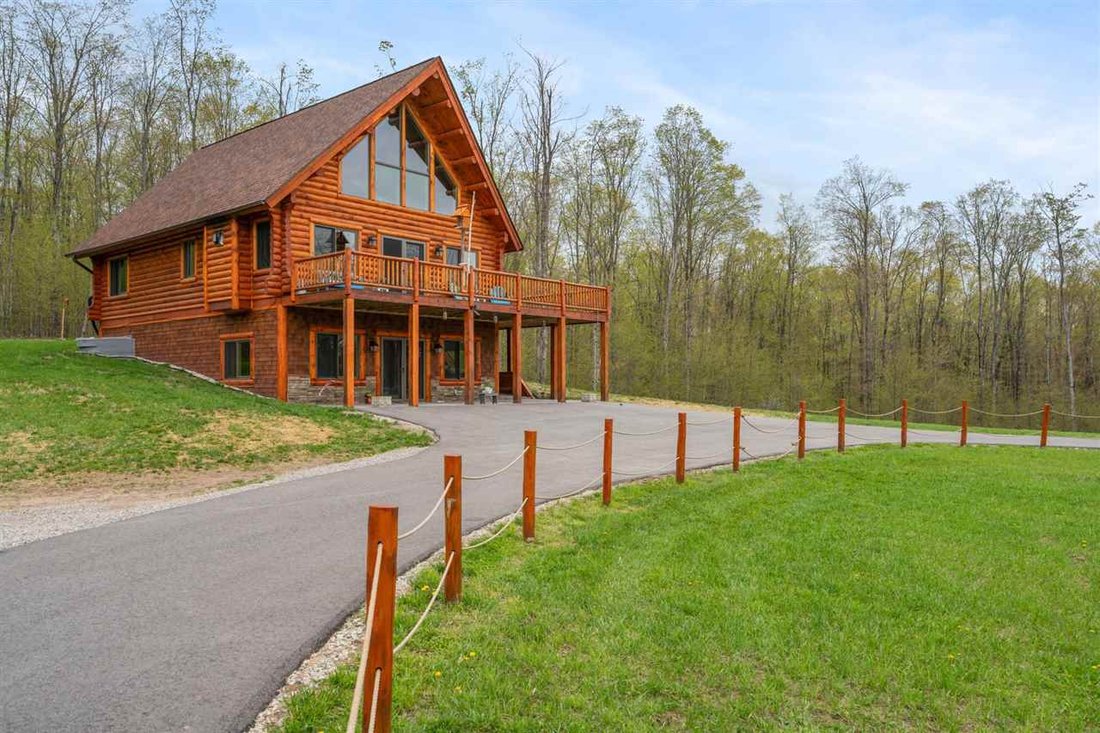House in Wequetonsing, Michigan, United States 2 - 16820440