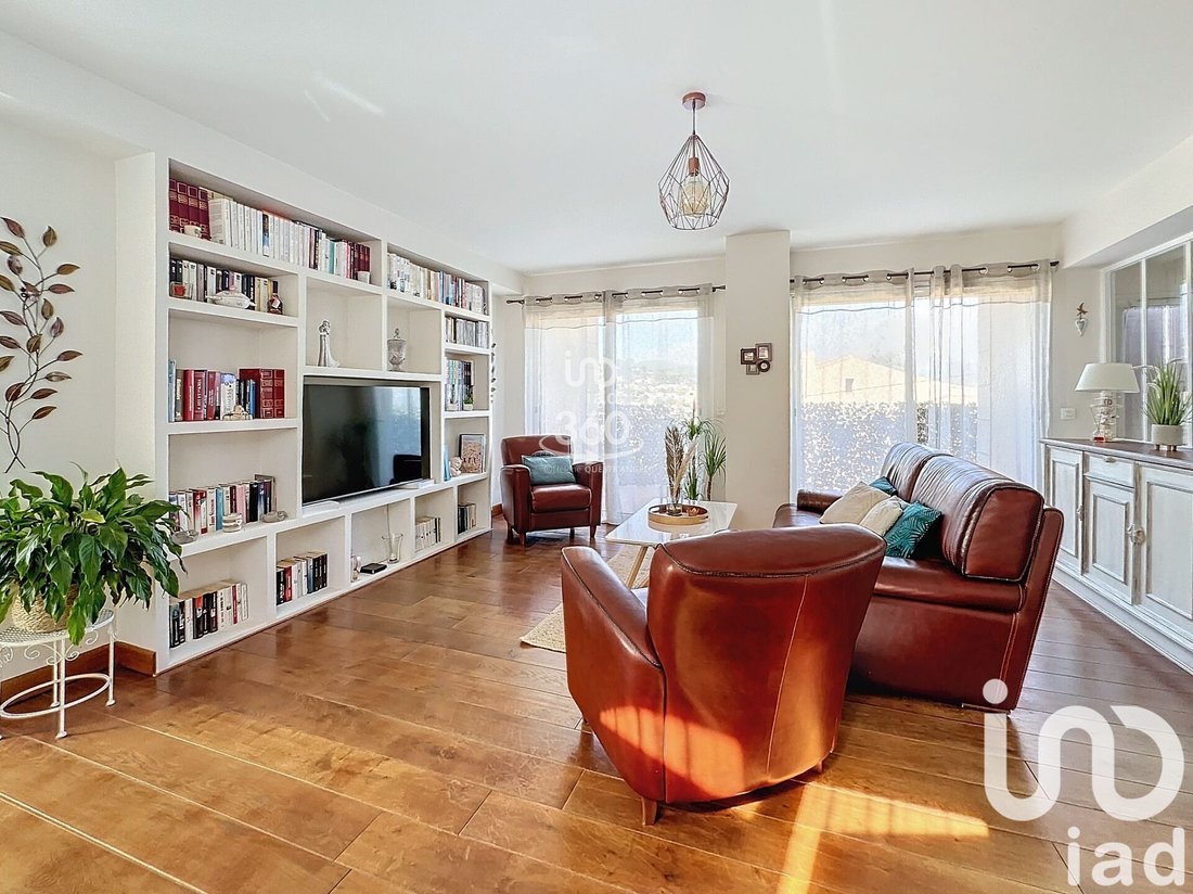 House in Centre Ville, Carqueiranne, France 4 - 17970951
