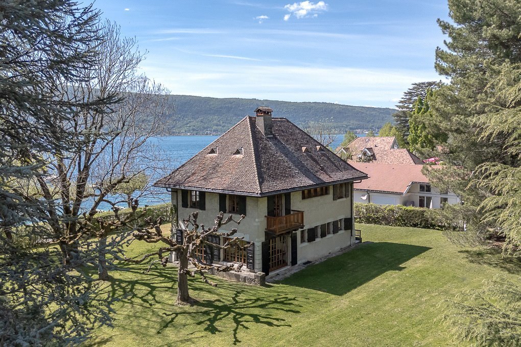 House in Menthon-Saint-Bernard, Auvergne-Rhône-Alpes, France 1 - 17967076