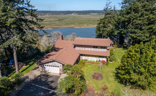 House in Bandon, Oregon, United States 1