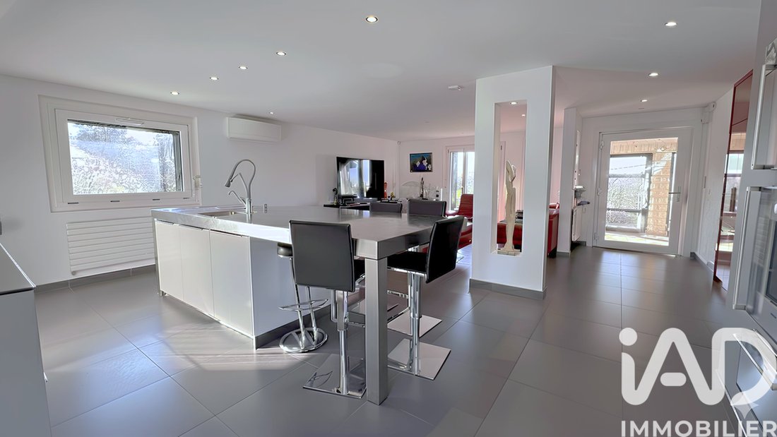 House in Ecole-Valentin, Bourgogne – Franche-Comté, France 1 - 17004164