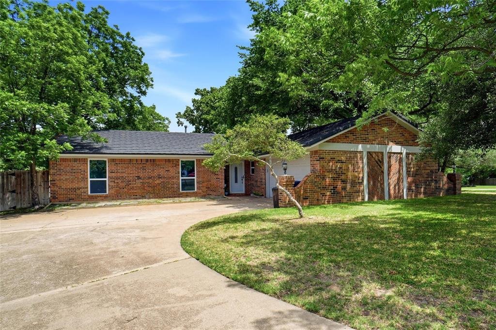 House in Azle, Texas, United States 1 - 17876549