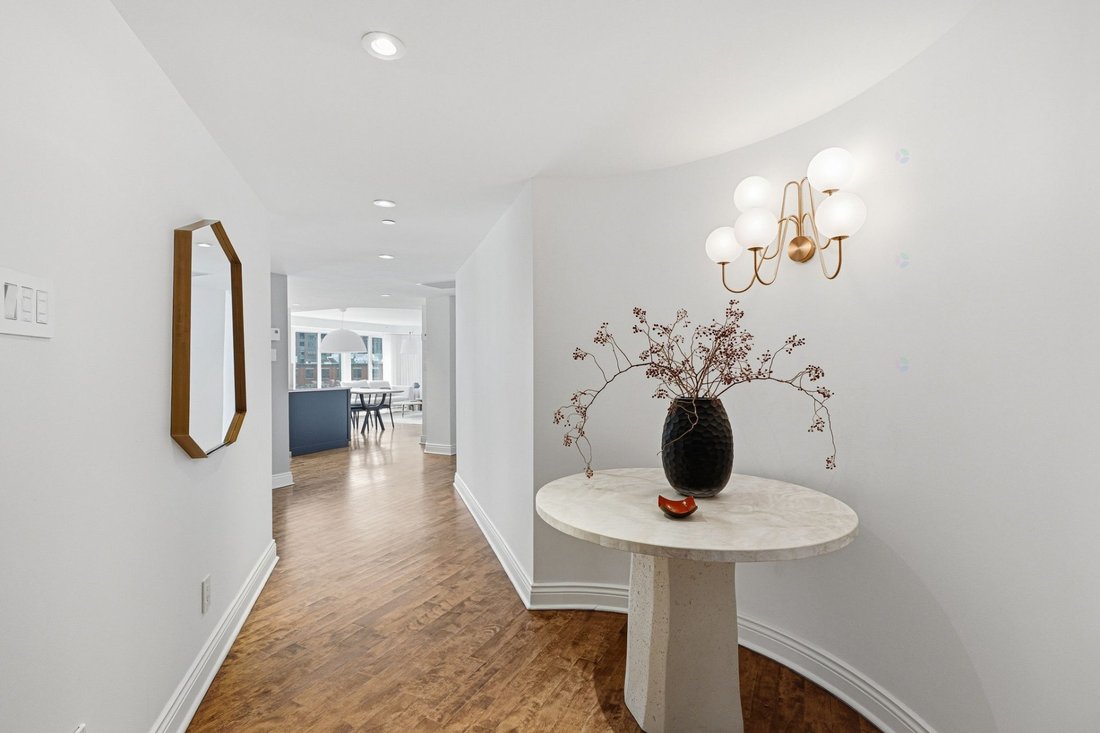 Condo in Montréal, Quebec, Canada 3 - 17970050
