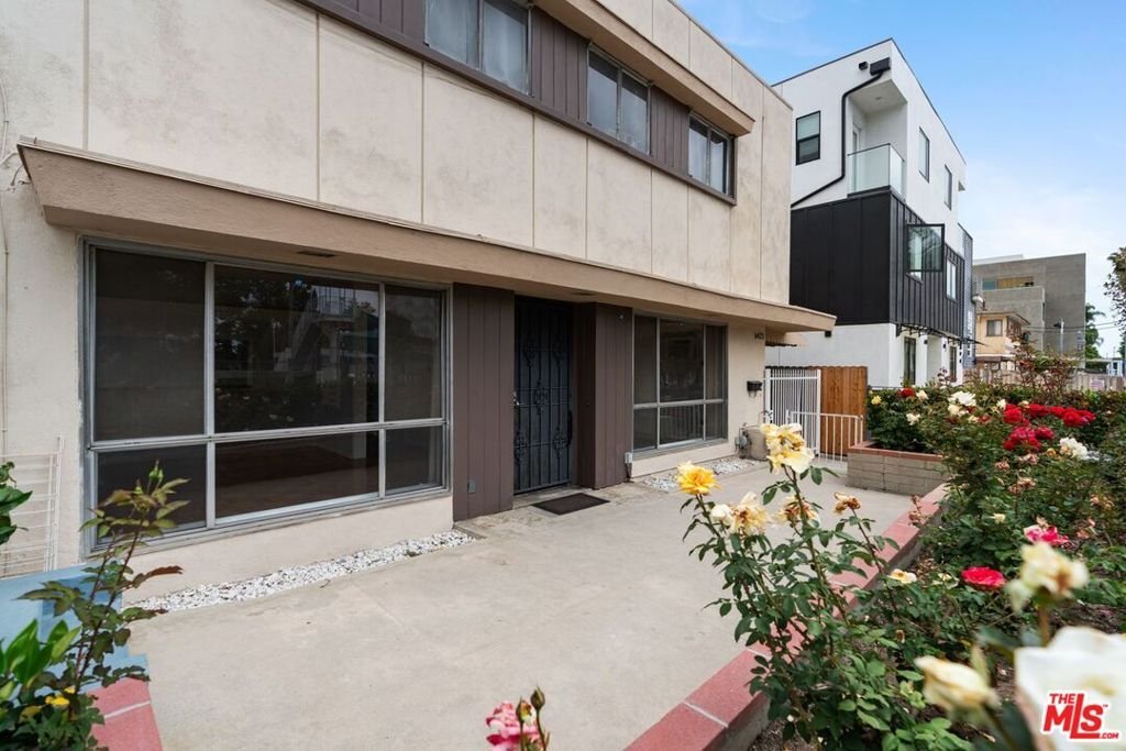 Los Angeles, California, United States 4 - 17966091