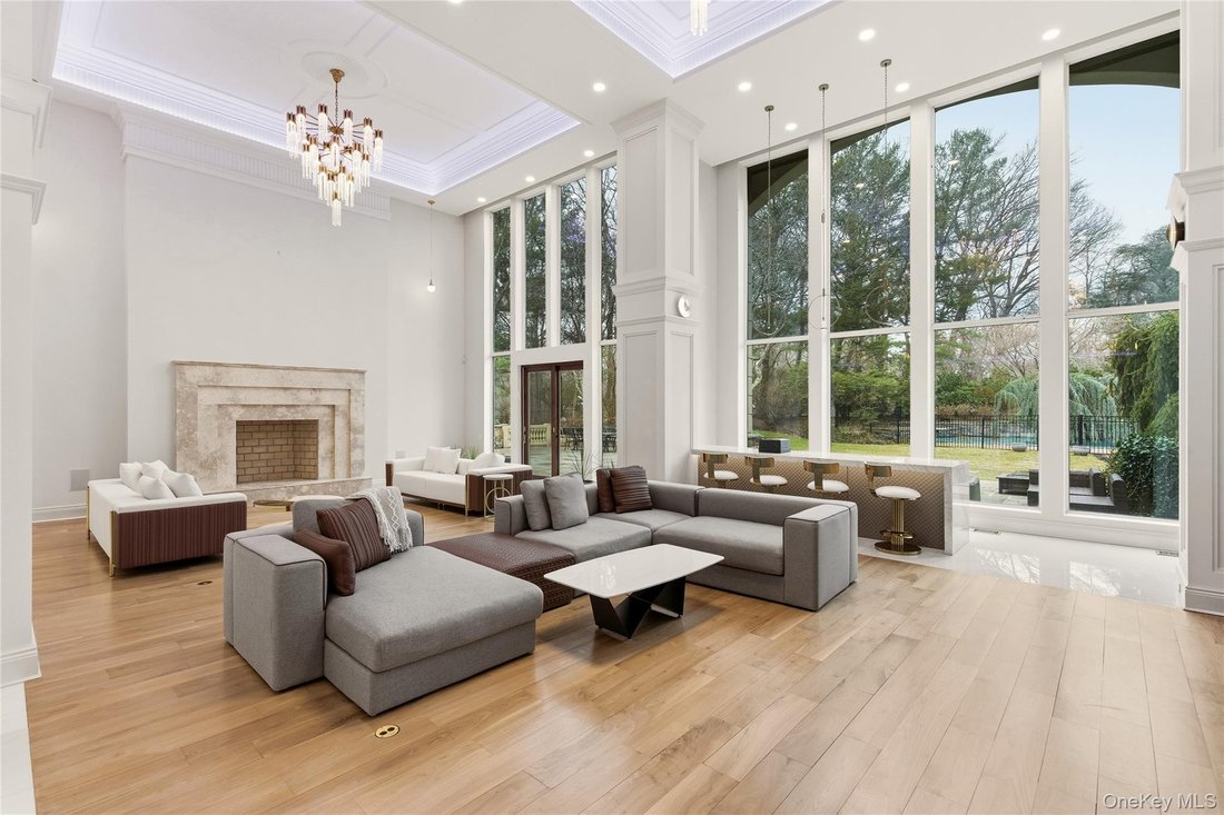 House in Syosset, New York, United States 5 - 17966965