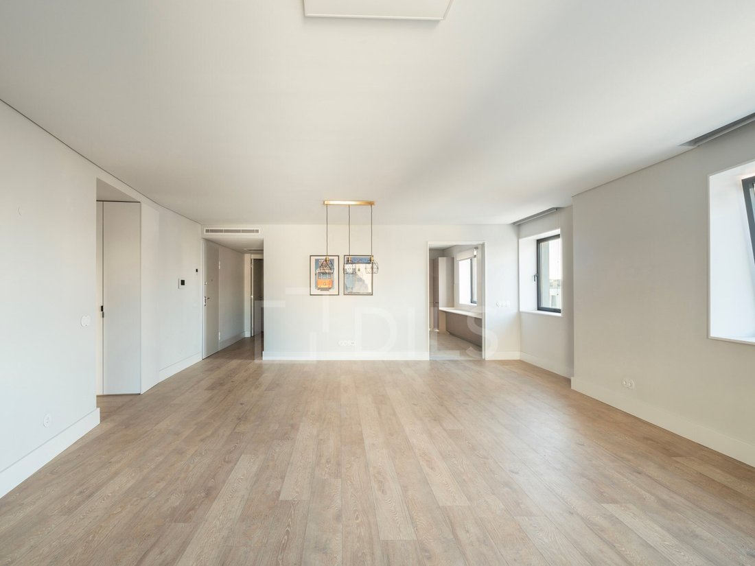 Apartment in Arroios, Lisbon, Portugal 3 - 17970185