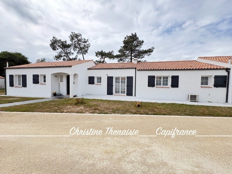 House in Saint-Hilaire-de-Riez, Pays de la Loire, France 1 - 17970276