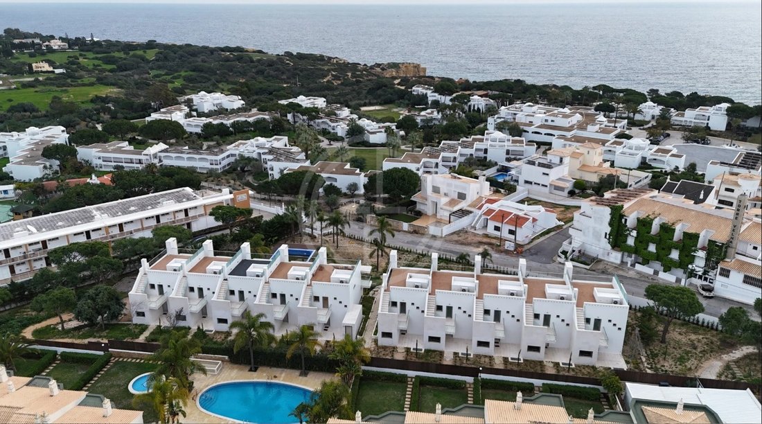 House in Olhos de Agua, Algarve, Portugal 2 - 17970161