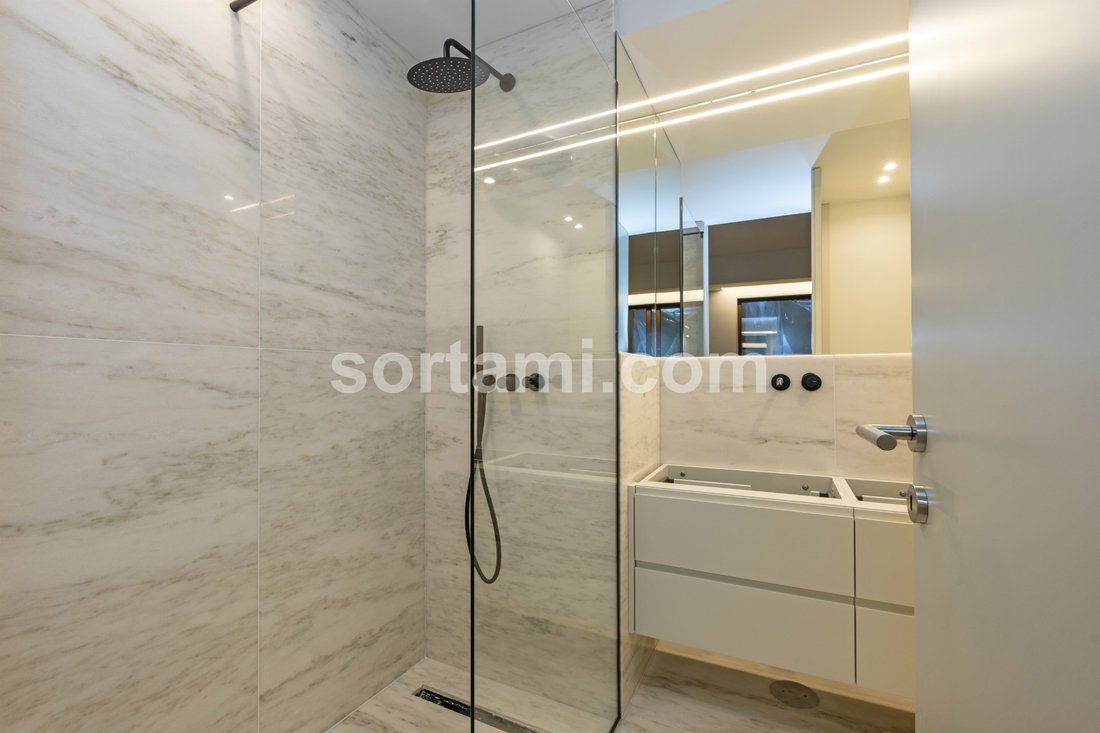Apartment in Cedofeita, Santo Ildefonso, Se, Miragaia, Sao Nicolau e Vitoria, Porto District, Portugal 3 - 15933234