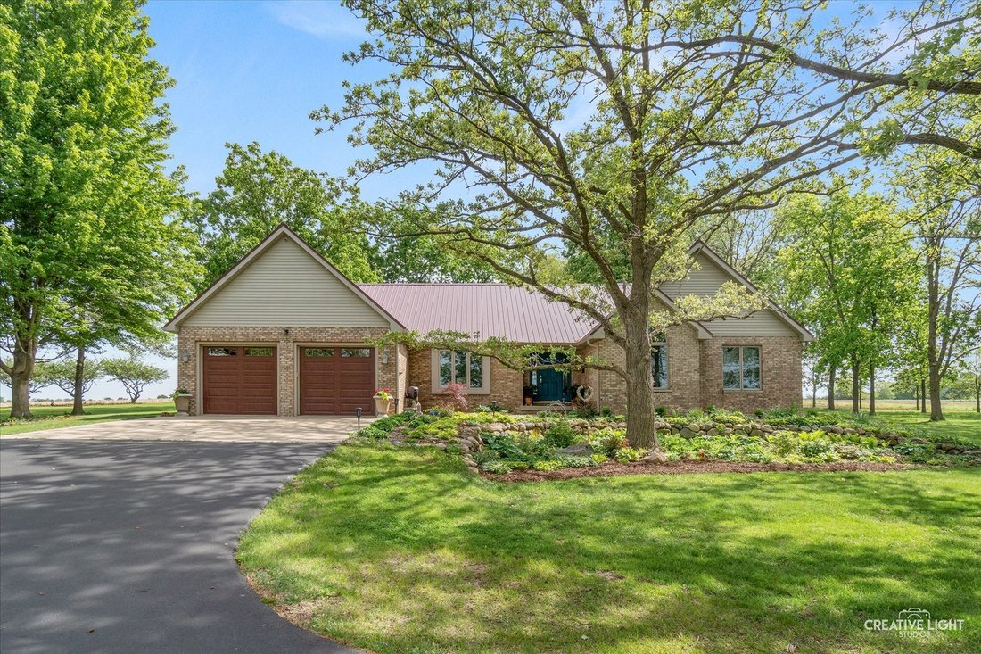 House in Newark, Illinois, United States 1 - 17969414