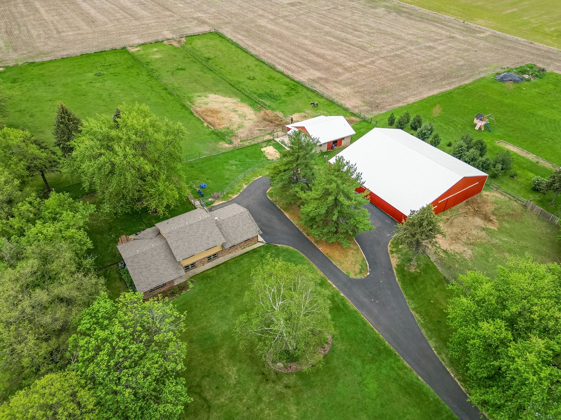 House in Pecatonica, Illinois, United States 1 - 17969397