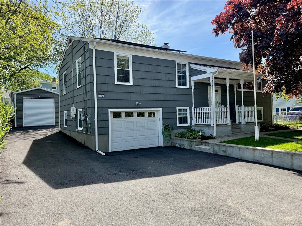 House in Bristol, Rhode Island, United States 2 - 17965800
