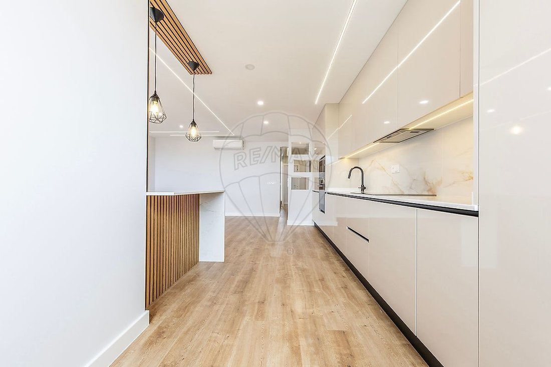 Apartment in Alfragide, Lisbon, Portugal 2 - 17966828