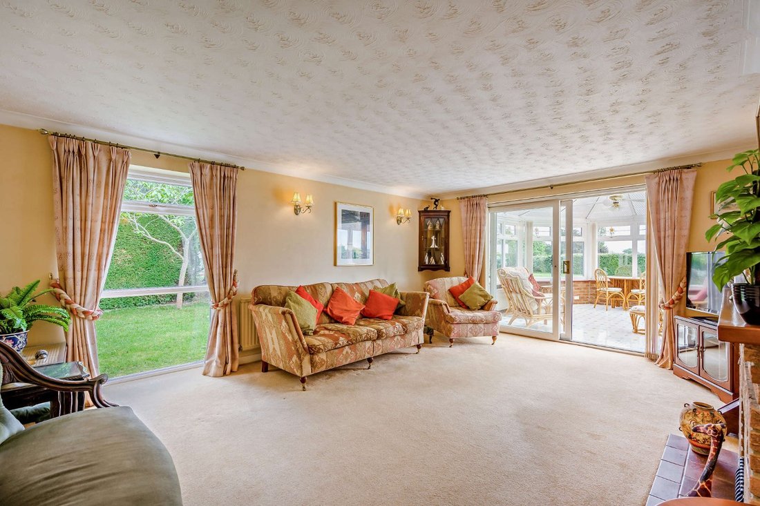 House in Suffolk, England 3 - 17966241