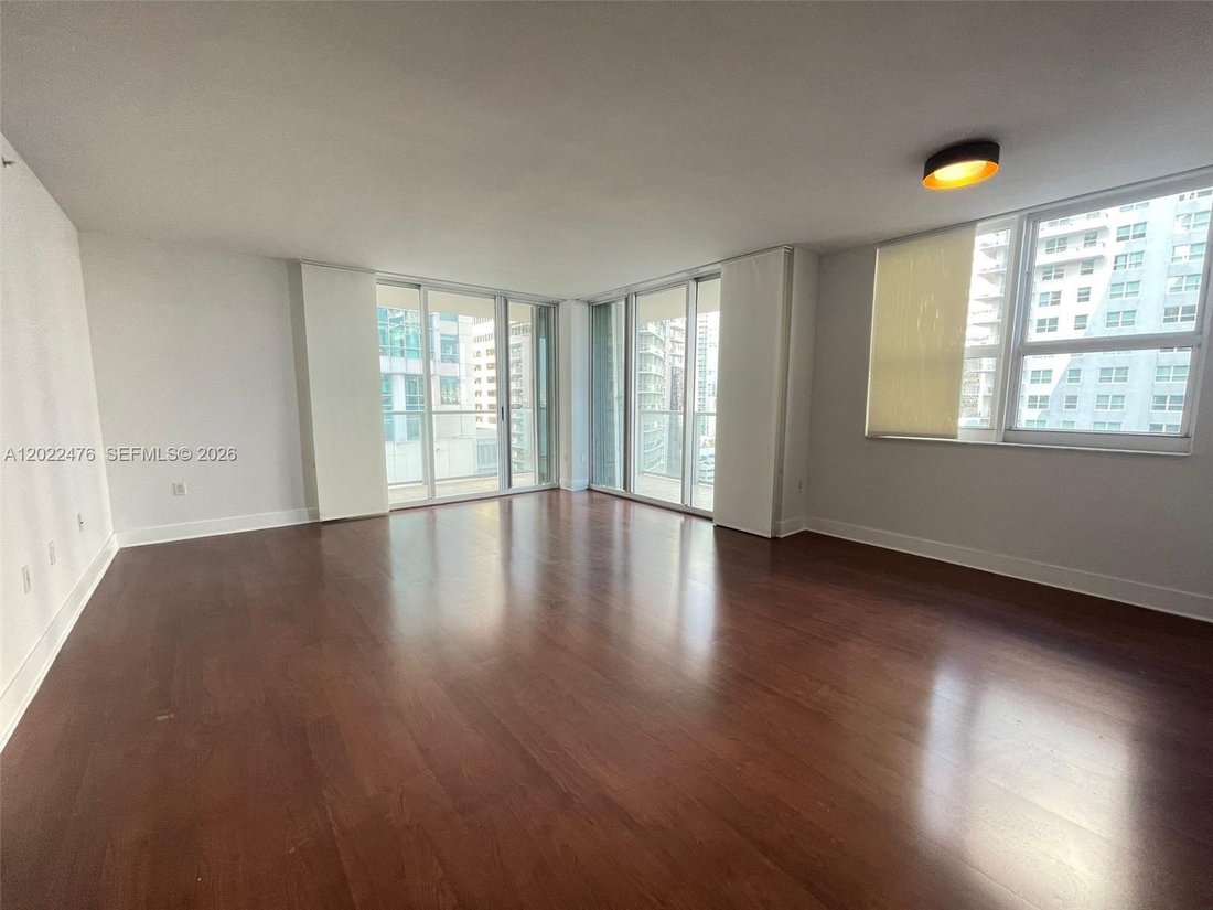 Condo in Miami, Florida, United States 4 - 17966289