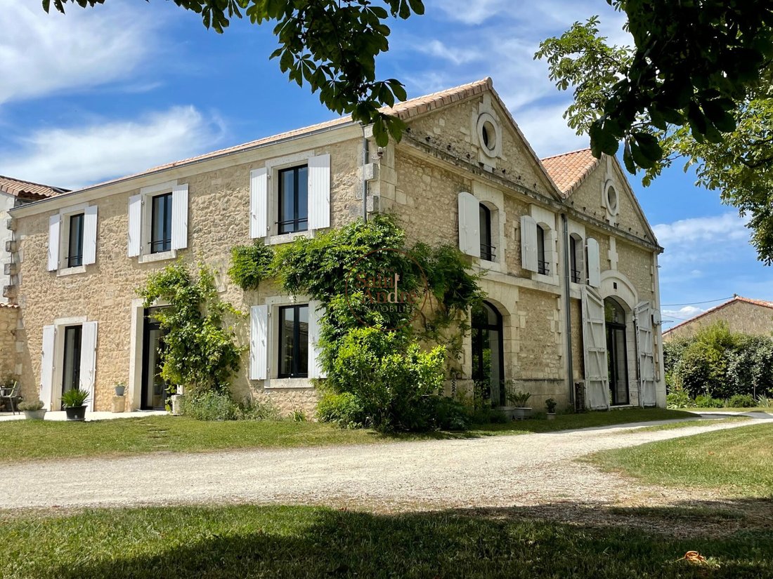 House in Champniers, Nouvelle-Aquitaine, France 1 - 17971574