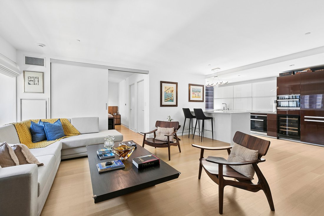 New York, New York, United States 3 - 17967134