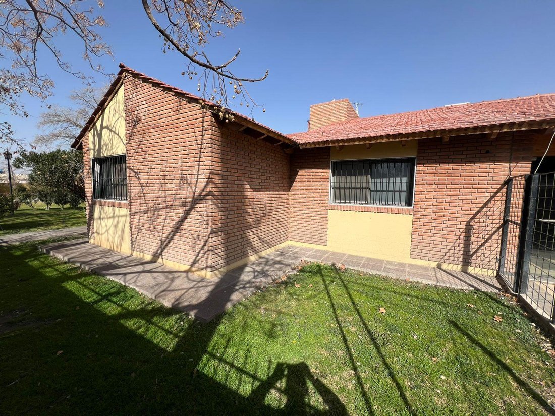 House in Santa Lucía, San Juan Province, Argentina 5 - 17965970