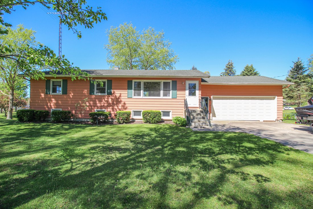 House in Three Rivers, Michigan, United States 2 - 17967977