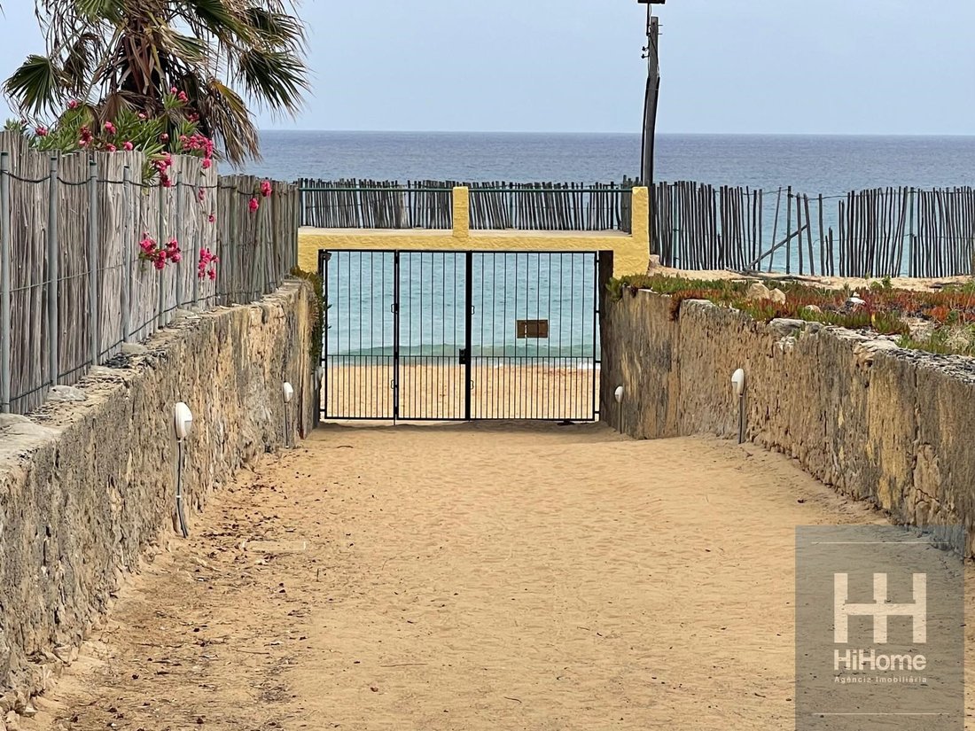 House in Porto Santo Island, Madeira, Portugal 1 - 17970176