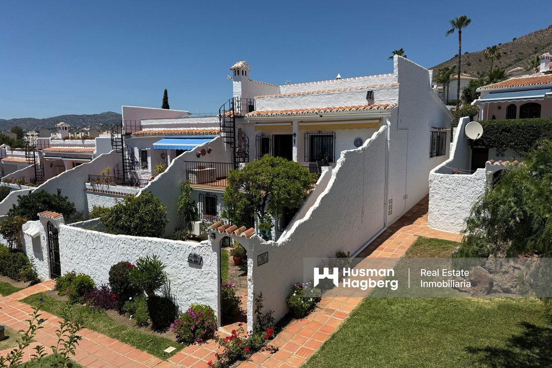 Townhouse in Nerja, Andalusia, Spain 1 - 17947505
