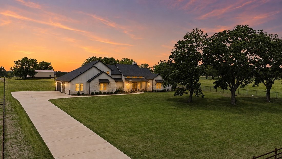 House in Van Alstyne, Texas, United States 2 - 17911291