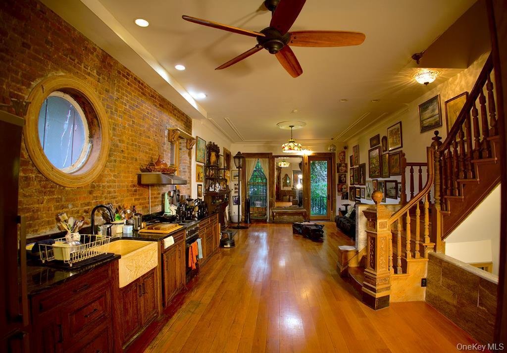 House in New York, New York, United States 2 - 17969023
