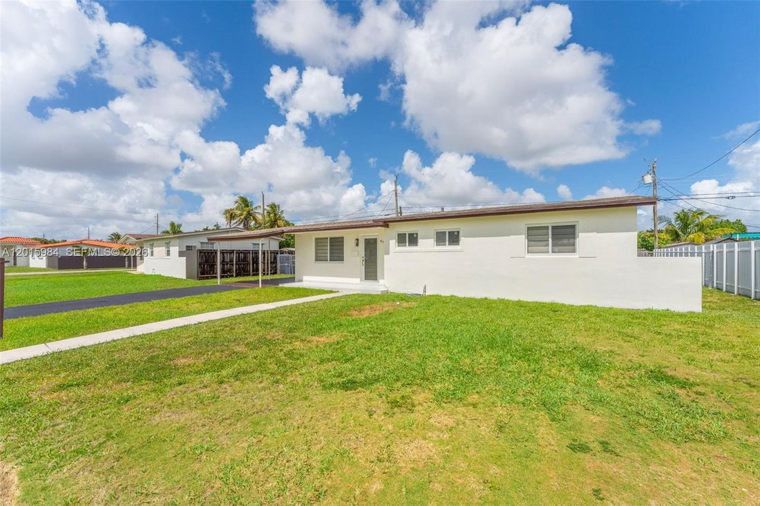 House in Miami, Florida, United States 3 - 17957953