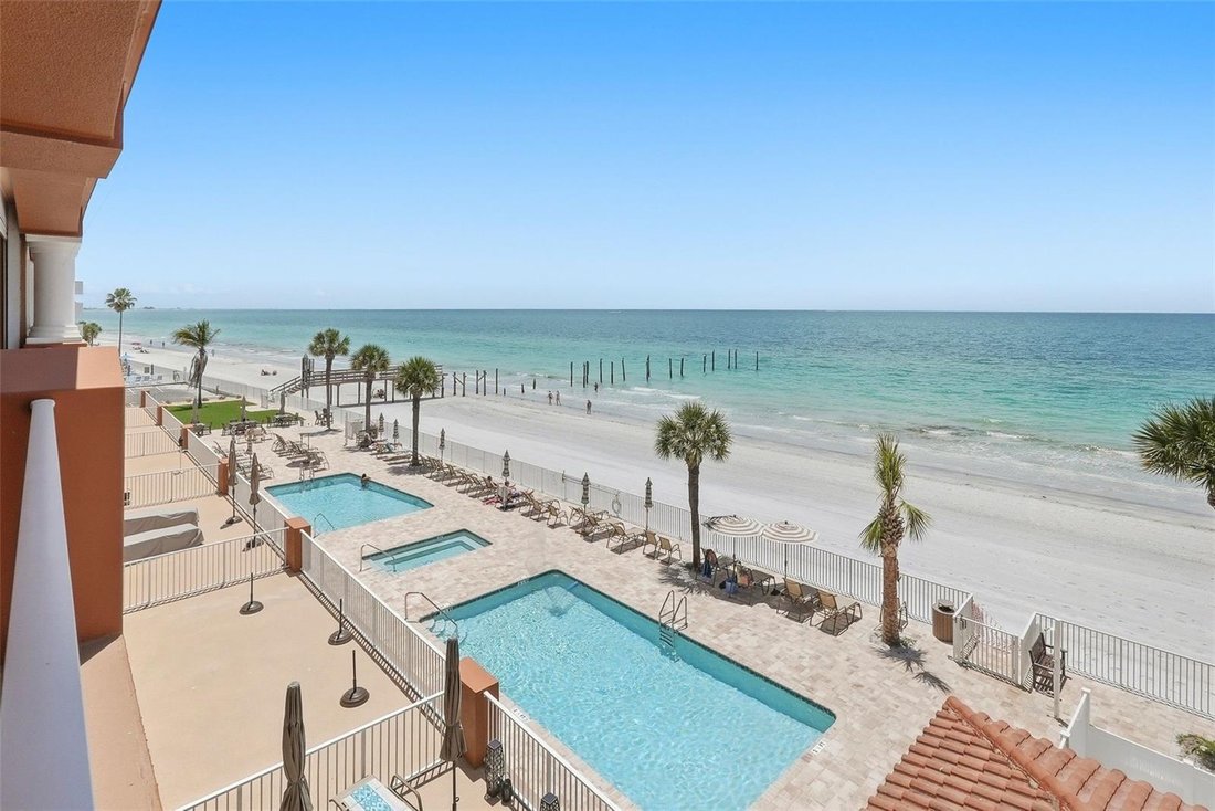 Casa en Madeira Beach, Florida, Estados Unidos 1 - 17970457