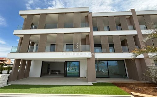 Apartment in Mjesni odbor Vostarnica, Zadar, Zadar County 1