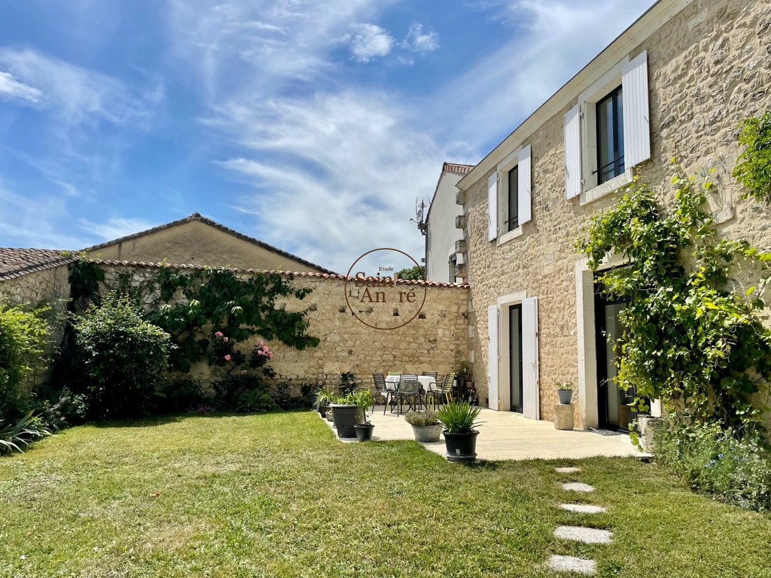 House in Champniers, Nouvelle-Aquitaine, France 2 - 17971574