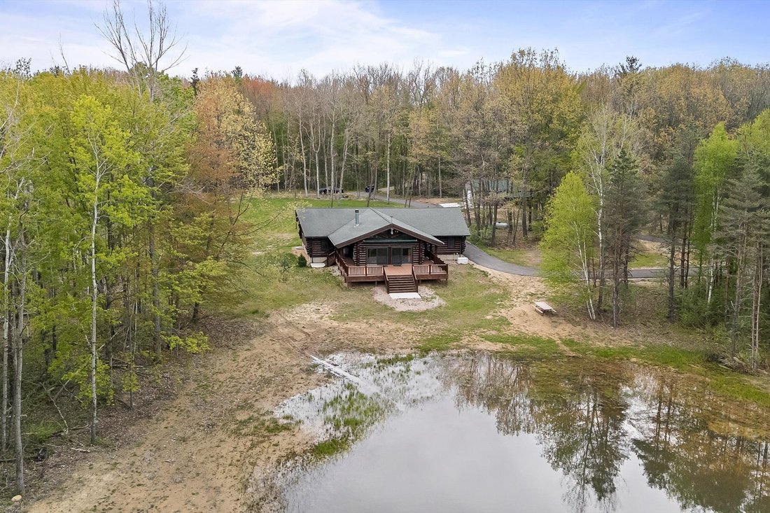 House in Mayville, Michigan, United States 2 - 17966883