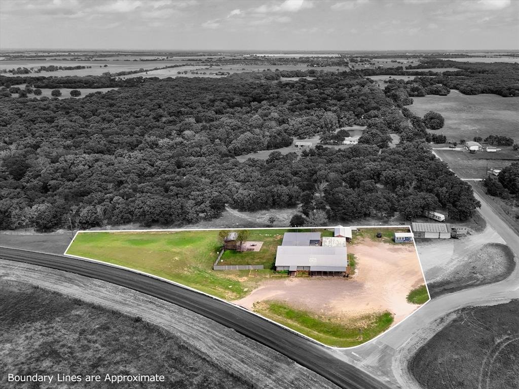 House in Hallsburg, Texas, United States 2 - 17966613