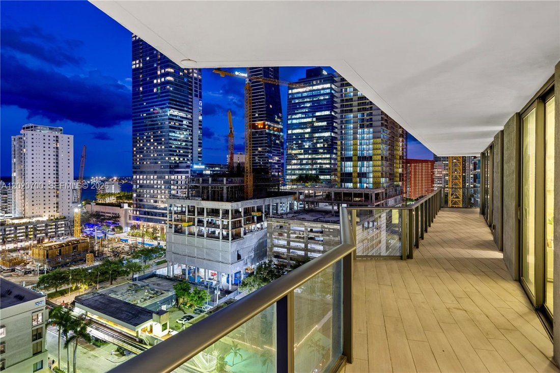 Condo in Miami, Florida, United States 4 - 17953290