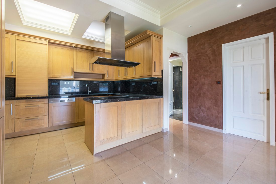 Apartment in Glyfada, Attica, Greece 4 - 17968623